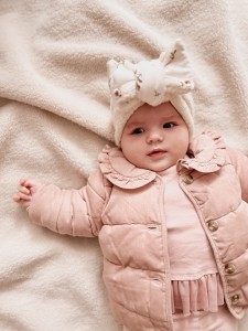 OPASKA KOKARDA Boucle Ecru i Różyczki na bawełnie Biel