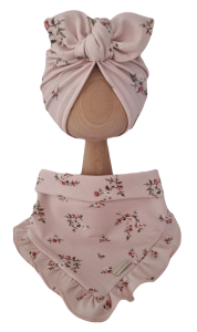 KOMPLET TURBAN POJEDYNCZY MOTYLEK  I CHUSTA Z FALBANKĄ Różyczki na bawełnie Róż