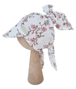 MUŚLINOWA CHUSTKA Z DASZKIEM WIĄZANA Zaplątane Kwiatki