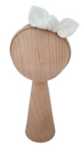 OPASKA MOTYLEK Śmietankowa Biel 