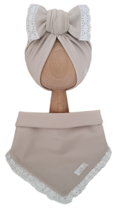 KOMPLET TURBAN KOKARDA I CHUSTA Z KORONKĄ Jasny Beż
