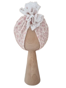 TURBAN AŻURKOWY FALBANKA Z KORONKĄ Pastelowa Łączka