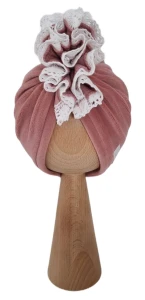 WELUROWY TURBAN FALBANKA Z KORONKĄ Pastelowy Róż