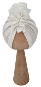 TURBAN FALBANKA Z KORONKĄ DZIANINA SOFT Ecru
